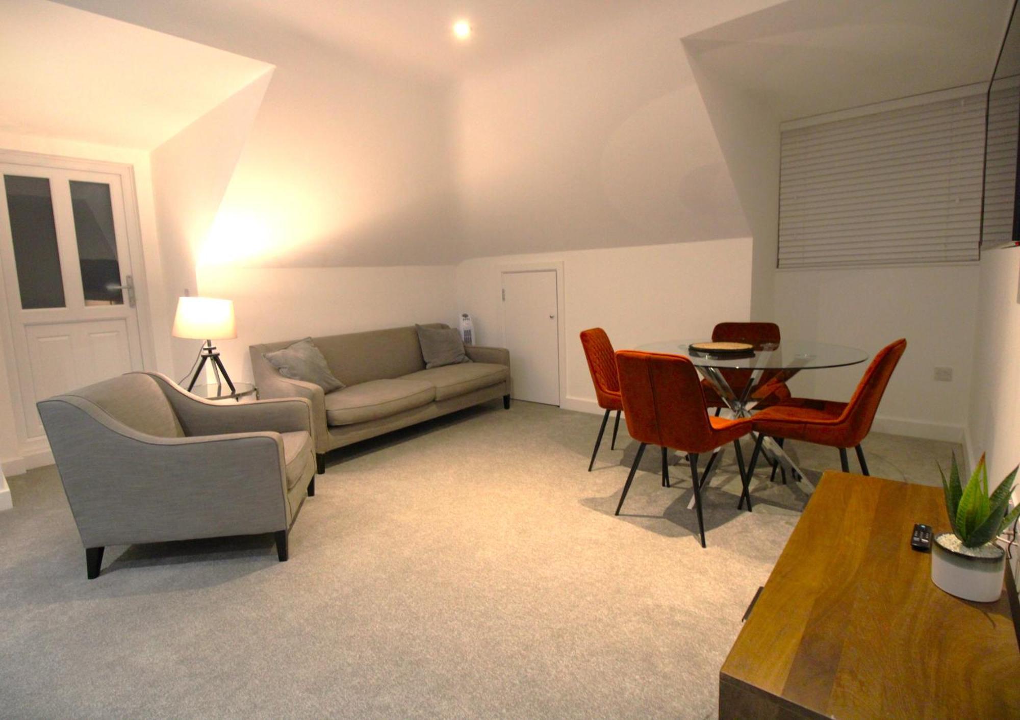 No 10 @Short Stays Basingstoke Esterno foto